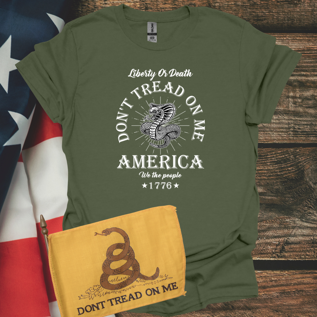 Don't Tread On Me Patriotic USA America T-Shirt